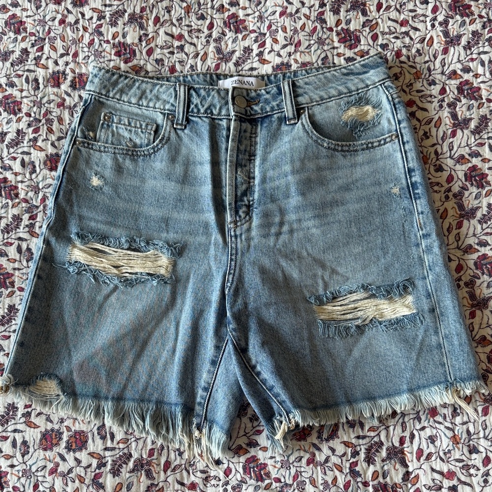 NWOT zenana long shorts
